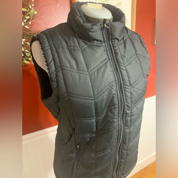 Ashley Sherpa Lined Black Noir Sleeveless Vest - Picture 3 of 4